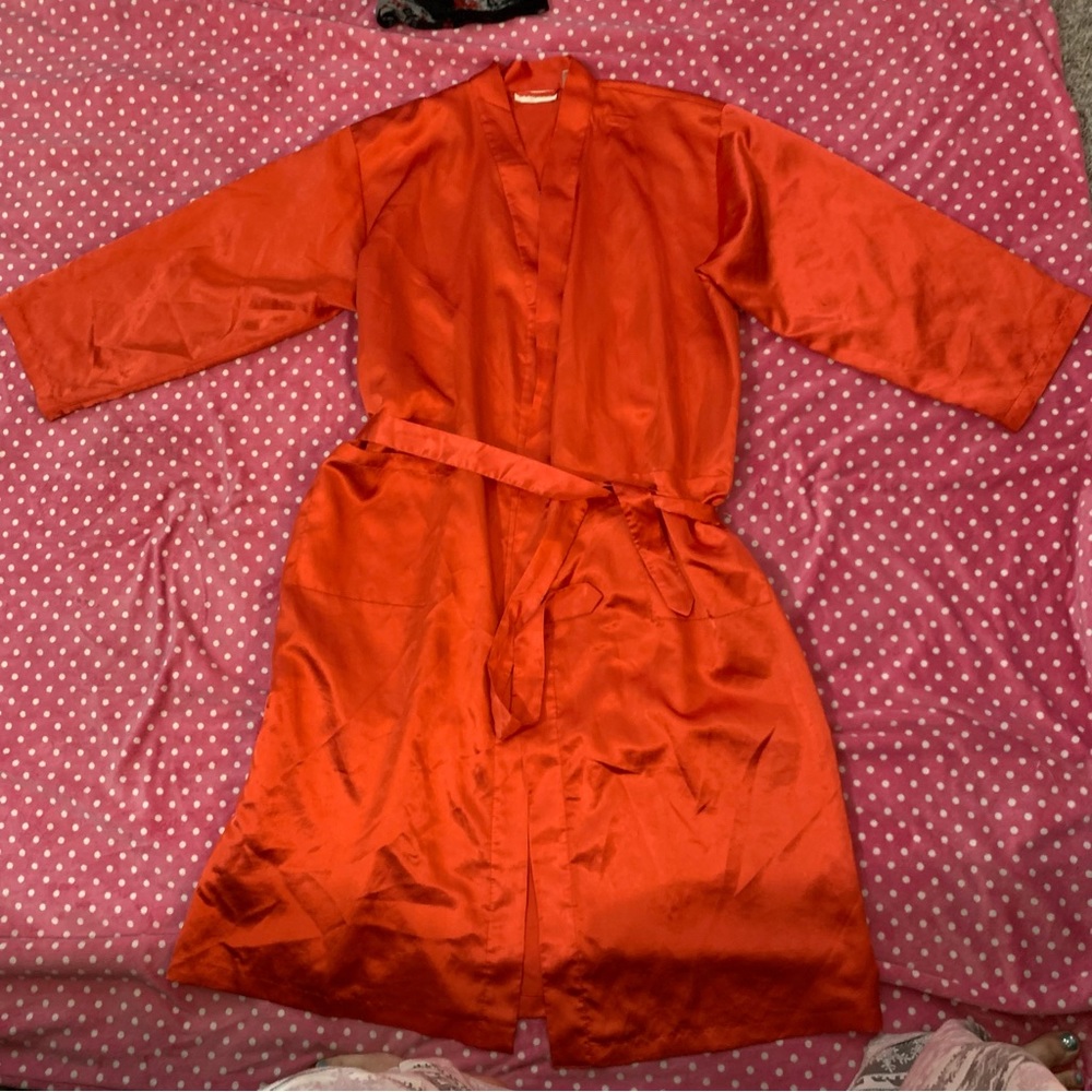Red Silky Flower Robe - Picture 5 of 5